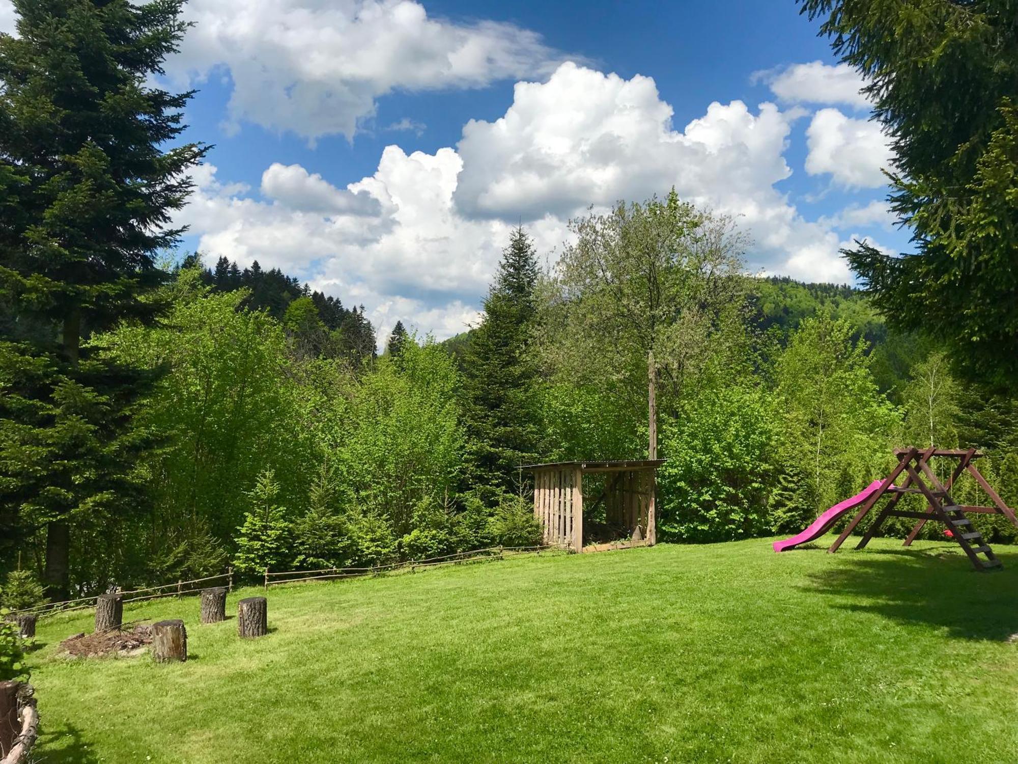 Chatka Pod Swierkami Baligród Exterior foto